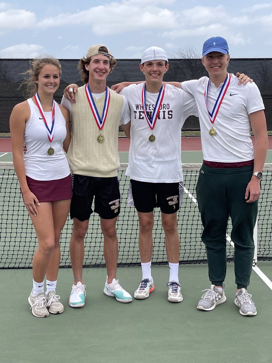Coach_Fagan30's tweet photo. Fun day at 🎾…4 Regional Qualifiers & Another District Championship! Love these @WISDBearcats they have worked so hard and are reaping the rewards in every sport this year! #WorkingForPeanuts🥜 #BOROTUFF https://t.co/XXwIVCibev