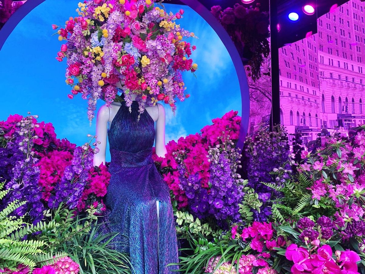 The flower show is in full bloom <a href="/macys/">Macy's</a> stylecurated.blogspot.com/2022/03/macys-…
#stylecurated #macysflowershow #NYC