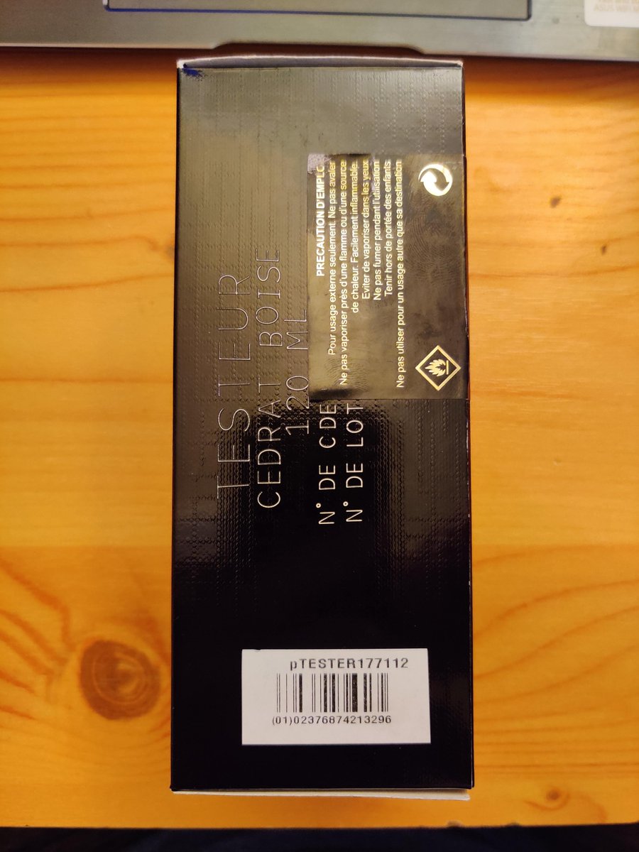 paszthytamas's tweet image. Why does a retailer scratch out the #batchcode from a #fragrance bottle or box? I've ordered a #mancera Cedrat Boise like this. It seems original, I just don' get why it's scratched out by hand either from the box and the bottle. On the box I peeled off the sticker (before/after)