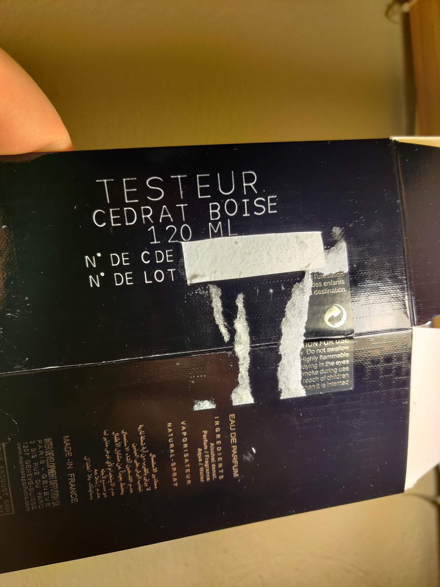 paszthytamas's tweet image. Why does a retailer scratch out the #batchcode from a #fragrance bottle or box? I've ordered a #mancera Cedrat Boise like this. It seems original, I just don' get why it's scratched out by hand either from the box and the bottle. On the box I peeled off the sticker (before/after)