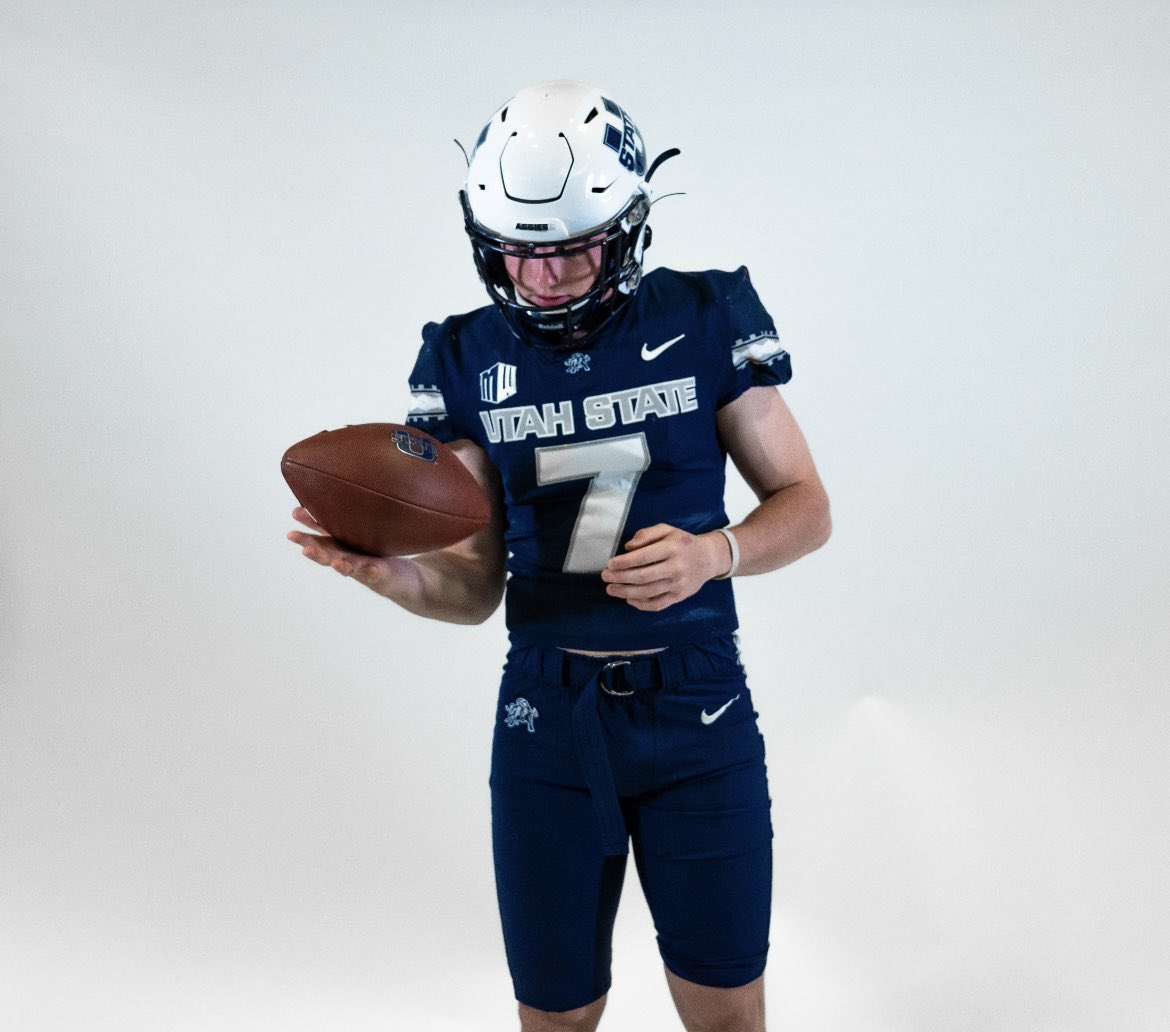 Blessed to receive an Offer from The Mountain West Champion Utah State Aggies! I want to thank the coaching staff for their belief in me and my abilities. Let’s Go!!#Aggieup @JonLehman @AlphaRecruits15 @QBAlphaKidd @qbinfluence @qbelite @CHbanderson @AnthonyJTucker @DjTialavea_8
