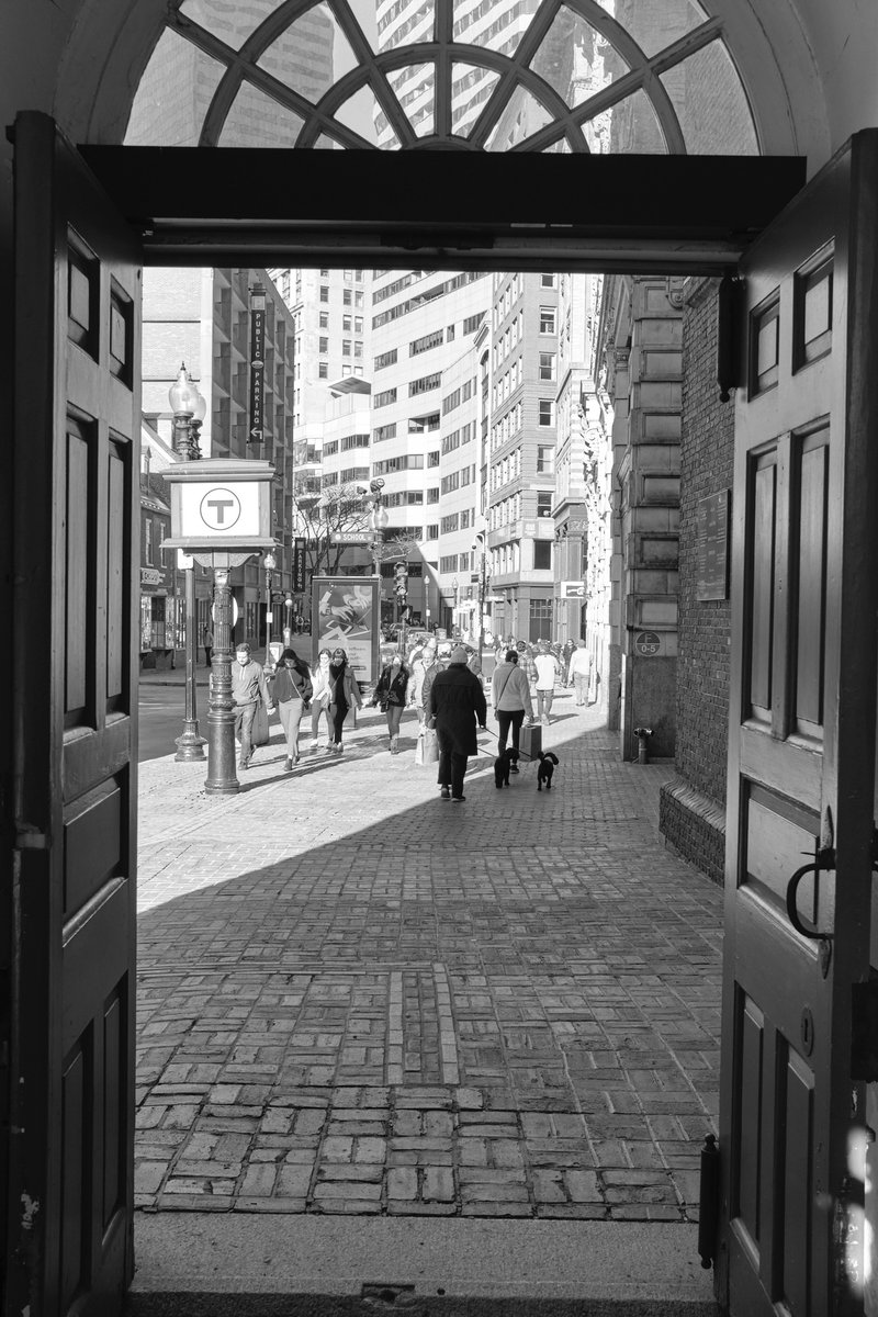 sauravrt's tweet image. Living streets #streetphotography