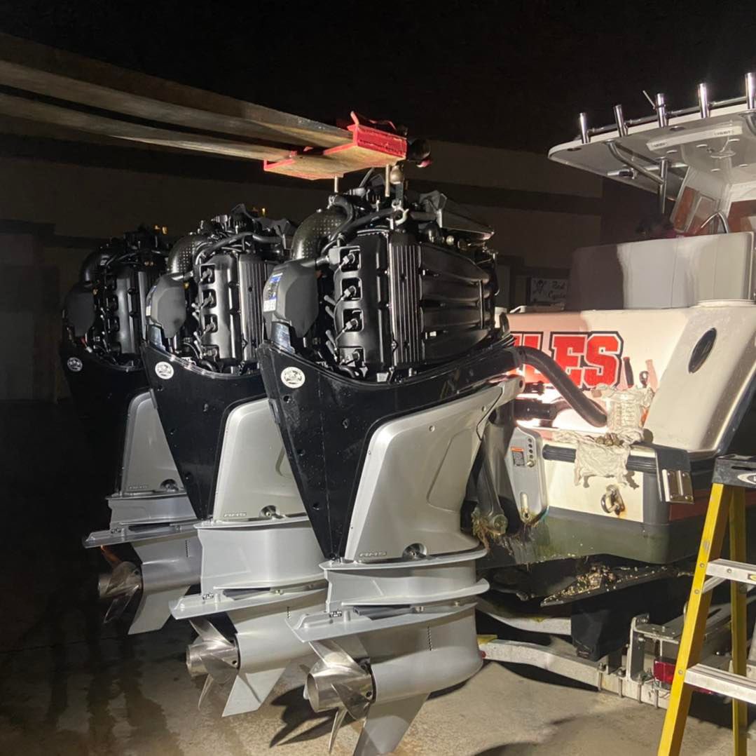tworiversboats's tweet photo. Coming in early and staying late to get the jobs done! 💪
#TwoRiversBoatworks | #OutboardRepair https://t.co/g5qs9OEbsW