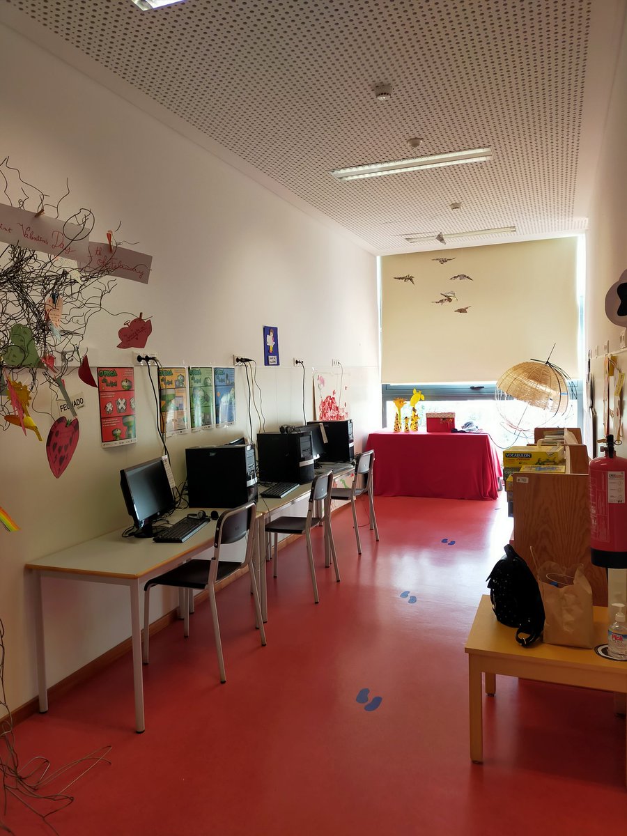 tormotalens's tweet photo. Seguim visitant escoles. #ErasmusPlus #CentreBarqueiro #NESTTproject                   @GVA_Cefire                      @GVAeducacio                  @sepiegob                          @CEFIREambitPLG            #CEFIRExàtiva  @olgaduart78 @beittam @marc_pt @belenClari77 https://t.co/ww5W19w6Qi