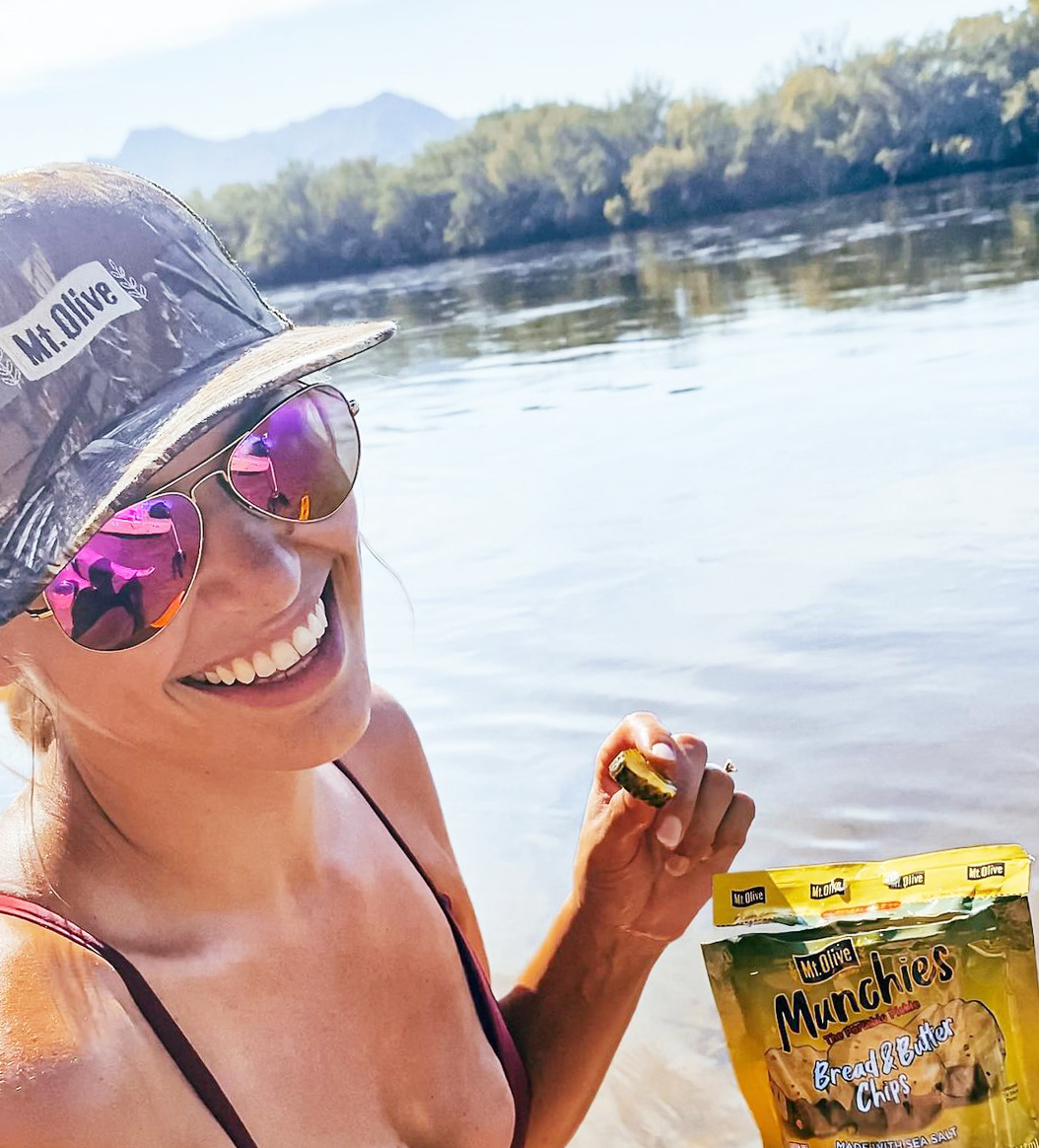 MtOlivePickles's tweet photo. 👋 Raise your hand if you’re ready for warm weather ☀️ and snacking on Mt. Olive Munchies 🥒 by the water! Where is your favorite place to enjoy Munchies portable pickle pouches? #PortablePickles #PicklePouches #PicklePouch #MtOliveMunchies #MunchiesPickles
📷: IG @kirstinrae_ https://t.co/hWi0vfrjrC