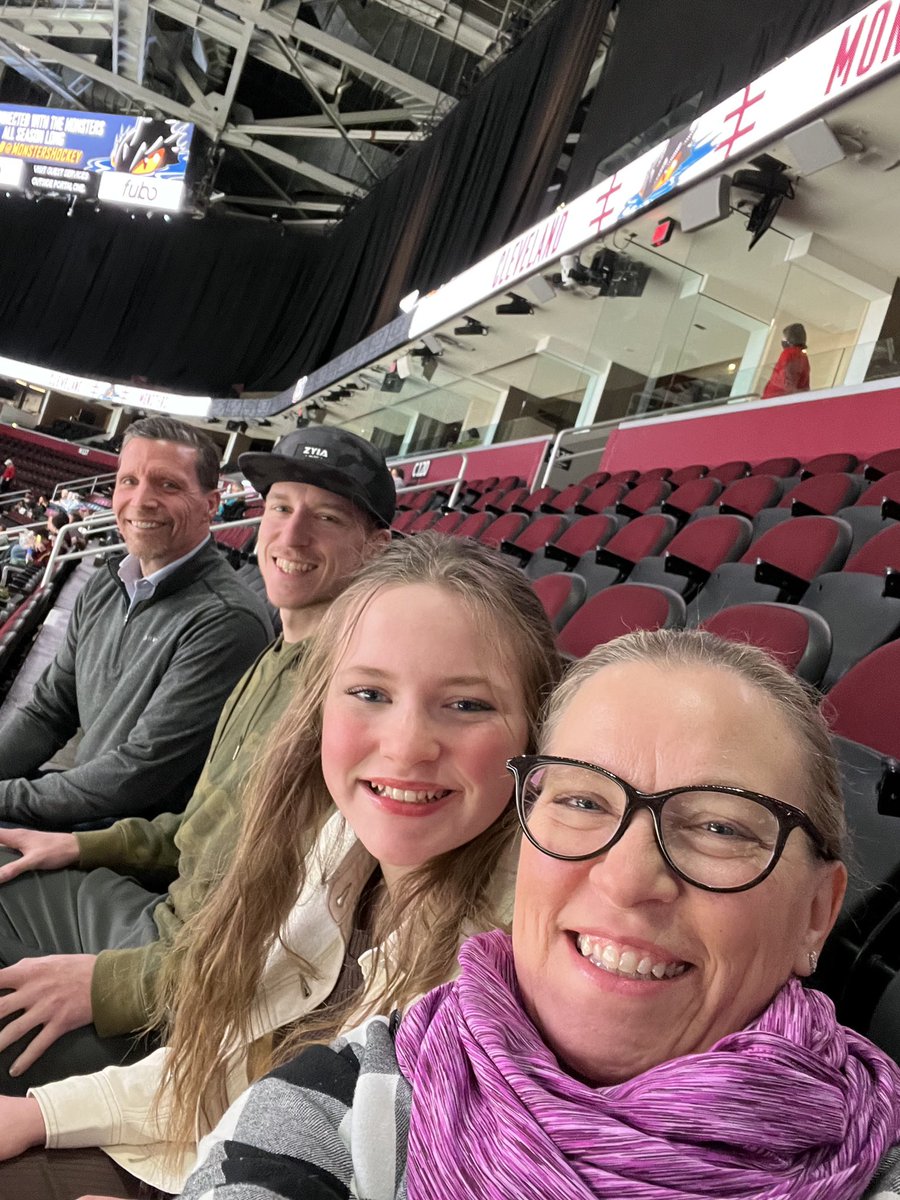 TheRealDOC93's tweet photo. Birthday celebrations with @monstershockey Happy 12th Birthday Abby! #monstersxv https://t.co/V0aCYL0ZJg