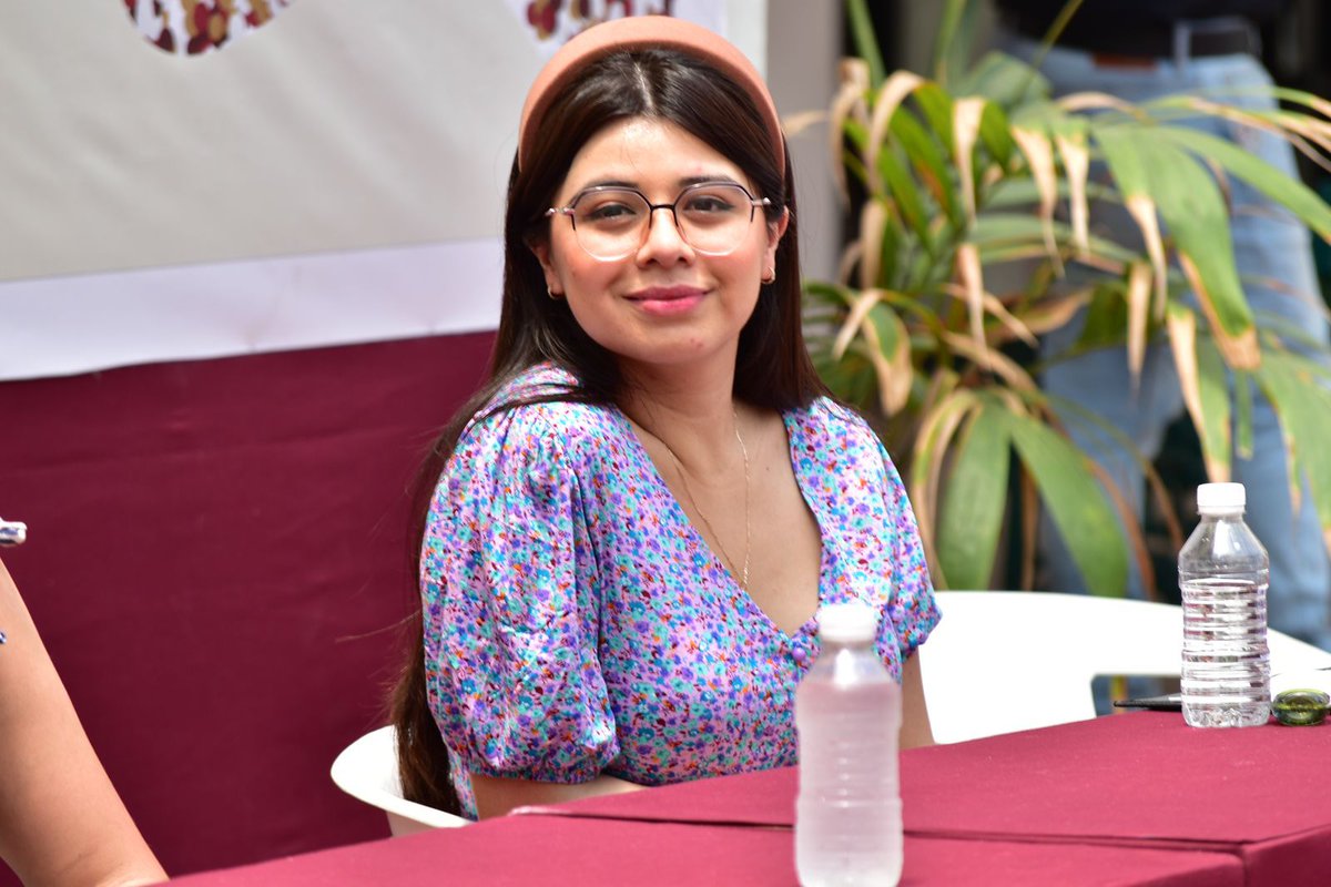 DorhenyCayetano's tweet photo. ¡Cumplimos!
En este mes nos acercarnos a prácticamente todas las sedes del #SNEVeracruz con las Ferias Nacionales para la Inclusión Laboral de las Mujeres.
Hoy desde #Coatzacoalcos nos acompañó el Secretario @SoyGuillermoFS y el Alcalde @CruzMalpica. https://t.co/TvavSdIWmv