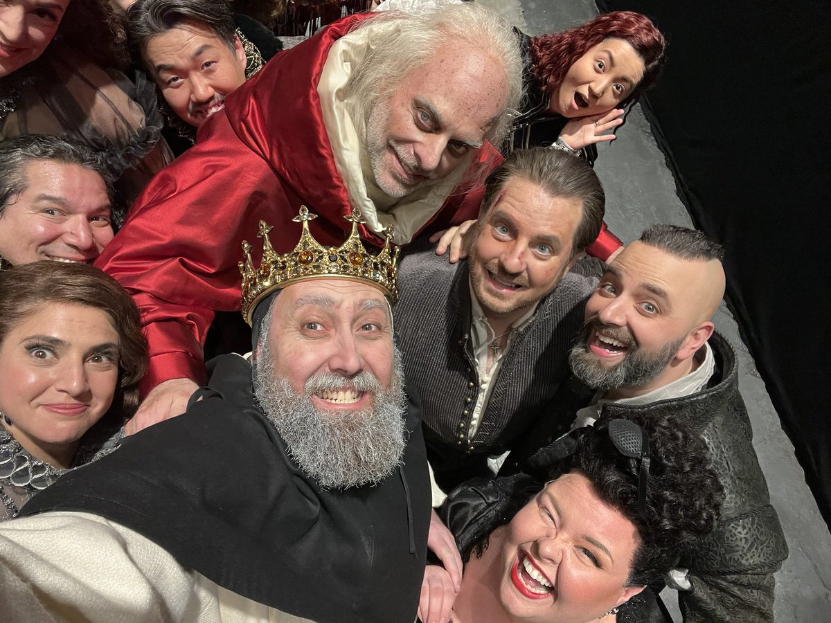 sarebstare's tweet photo. Belated thank you to the entire cast of Saturday's Don Carlos #MetHD! Bravi @polenzanitenor @sonyayoncheva @jbartonmezzo @EricOwensSinger @etiennelovesya @roseandfriends and #JohnRelyea! It was one of my favorite Met HDs ever thanks to your brilliant performances and voices! 🙏🙏 https://t.co/SoBdVNmrqS