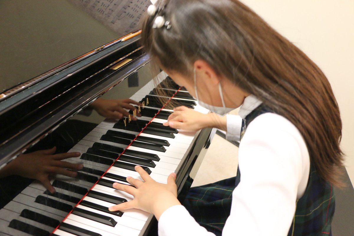 Happy #TunesdayTuesday // Congratulations are in order for our own Jacqueline ’30 on her accomplishments in the 2022 Young Artists Audition competition over the past weekend. She won 1st place in 3 categories! She is SHARP. #sdsw