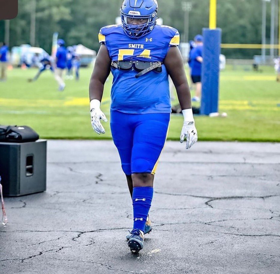CoachEddie2's tweet photo. 3️⃣ PEAT LOADING 🤫🔥🎬🎸🎨

LAB💎🎨👣👣👣 x THE SET 

Muddiggers x Money Team x Zone 6️⃣

@OscarSmithFB 💙💛🐅 https://t.co/cT48GrzZZD