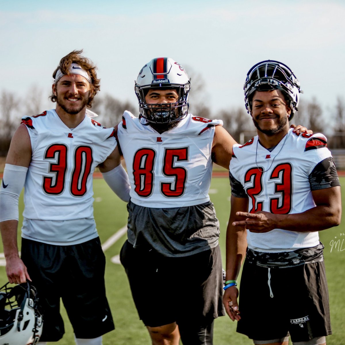 MBUFootball's tweet photo. They may have new numbers &amp; jerseys, but this power trio are no strangers to Spartan Nation &amp; the @NAIA with #30 LB Collin Thomas, #85 TE Anthony Taele &amp; #23 Safety Jaylen Cowley who practiced today during camp at Scott Air Force Base for the @STCBandits Arena Football Team! https://t.co/0JCPE3eVeN