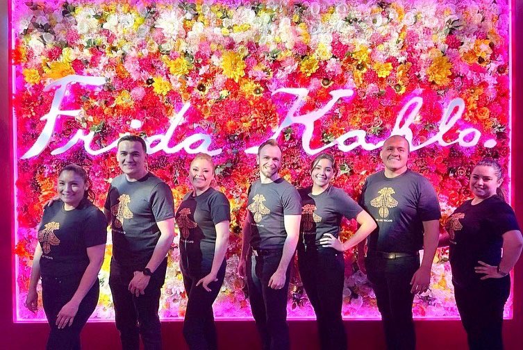 vangoghpitts's tweet image. We had such a successful opening of @ImmersiveFrida right here at Lighthouse ArtSpace Pittsburgh! 🌺

Thank you to instagram.com/mariachintl for providing the best entertainment 💃 and to Tocayo Taqueria for the 🌮‘s

Tickets here: bit.ly/FRIDA-Pittsbur…