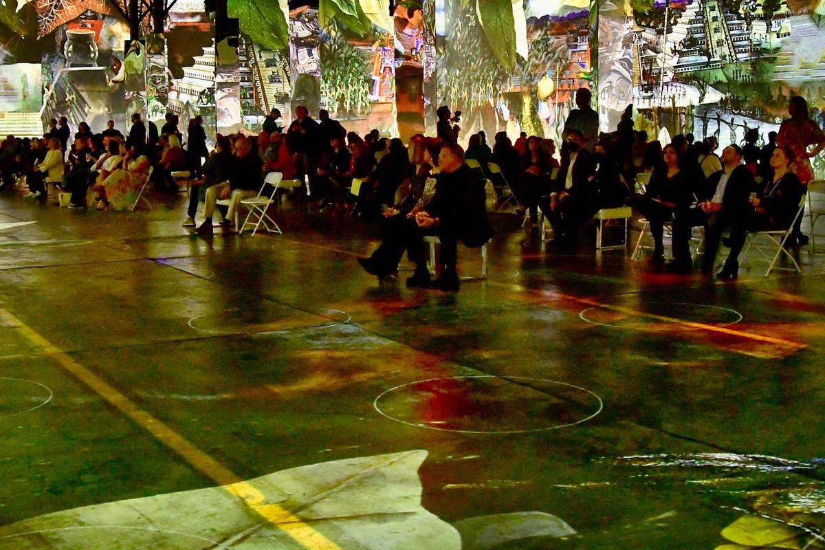 vangoghpitts's tweet image. We had such a successful opening of @ImmersiveFrida right here at Lighthouse ArtSpace Pittsburgh! 🌺

Thank you to instagram.com/mariachintl for providing the best entertainment 💃 and to Tocayo Taqueria for the 🌮‘s

Tickets here: bit.ly/FRIDA-Pittsbur…