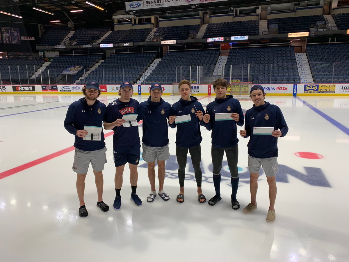 Hockey Gives Blood (@hkygivesblood) on Twitter photo . <a href="/LoganNijhoff/">Logan Nijhoff</a> and his <a href="/WHLPats/">Regina Pats</a> teammates have joined #JoinGailsFight halfway across the country.
Gail is a devoted and loving hockey mom from Antigonish, NS who needs a life saving stem cell transplant.
Join <a href="/CanadasLifeline/">Canadian Blood Services</a> stem cell registry at blood.ca/JOINGAILSFIGHT . . <a href="/LoganNijhoff/">Logan Nijhoff</a> and his <a href="/WHLPats/">Regina Pats</a> teammates have joined #JoinGailsFight halfway across the country.
Gail is a devoted and loving hockey mom from Antigonish, NS who needs a life saving stem cell transplant.
Join <a href="/CanadasLifeline/">Canadian Blood Services</a> stem cell registry at blood.ca/JOINGAILSFIGHT .