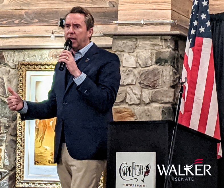 RepMarkWalker's tweet photo. All the way down in Bladen County tonight for the Bladen GOP Candidate Meet & Greet. I was the only Senate candidate that showed and had a great response from the crowd. Budd and McCrory may outspend me, but no one will outwork me in NC or DC.
#ncsen #MarkWalkerVictory https://t.co/PqFq3D1gVj