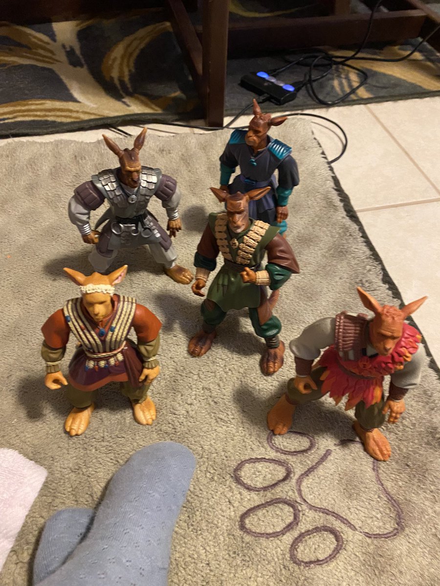 OscarReelPod's tweet photo. My son is starting to play with these toys from my childhood. 

Anyone remember this movie?

#FilmTwitter #cinephiles #movielovers #moviefreak #moviereview #goodmovie #filmcritic #moviereviews #moviecritic #movieclips #films https://t.co/8w9F3BVx7i