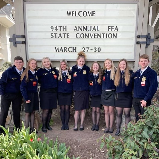 HHSMountaineers's tweet photo. Heritage FFA is representing us well this week at State FFA! FIVE… that’s right, 5… of our members are receiving their State Degrees tonight!! We’re so proud, Mountaineers! #HHSCTE #HHSFFA https://t.co/SqoDDRjy0j