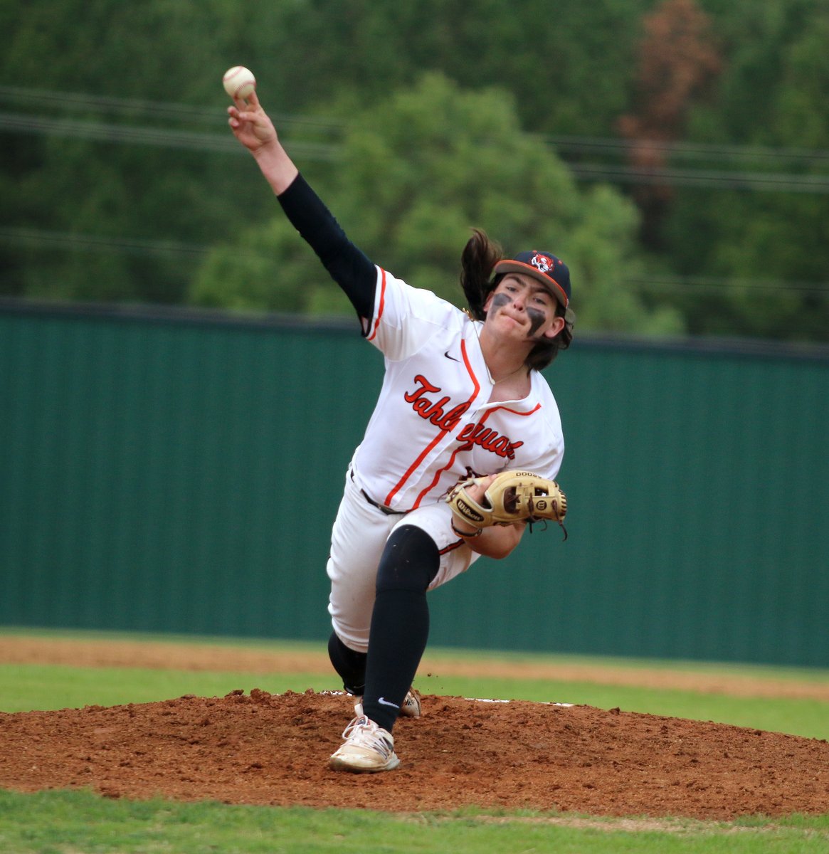 ByronBeers's tweet photo. .@tahlequahbb stunned unbeaten Bixby, 4-2, Tuesday in Tahlequah. Levi Kelly earned the win as the starting pitcher. Tyler Joice, Jacob Morrison, Brayden Northington and Dylan Leep each drove in runs, all with two outs. #okpreps https://t.co/vrQ8O0YdLI