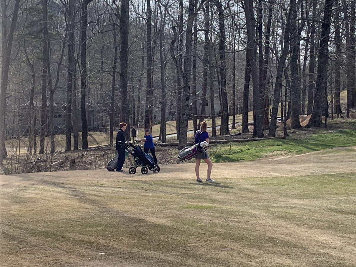 FCHSGolf1's tweet photo. Great day for some golf at Bent Tree 🏌️‍♀️🏌️‍♂️ https://t.co/BdnT5hU0sn