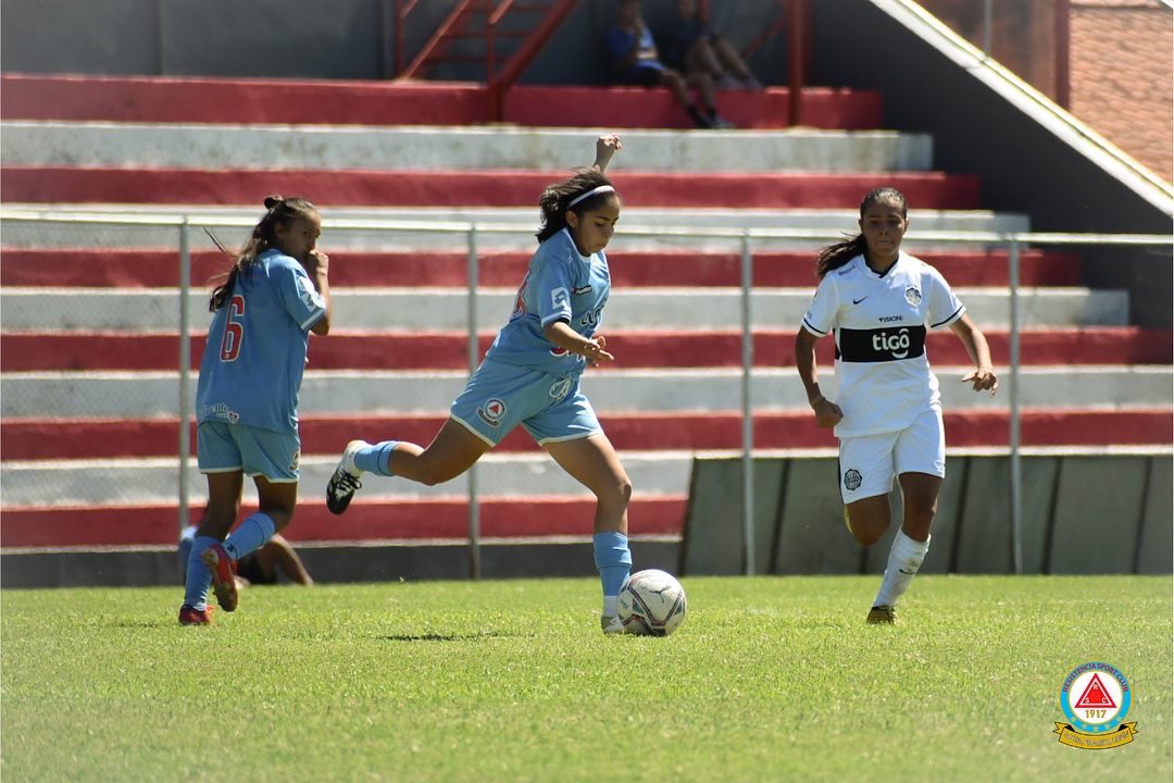 resiscfem's tweet photo. •Categoría Primera•✅

📸Imágenes del compromiso ante el Club Olimpia🔺⚽️

#vamosresi #vamosceleste #lacelestemipasion https://t.co/JzgFjn9RDP