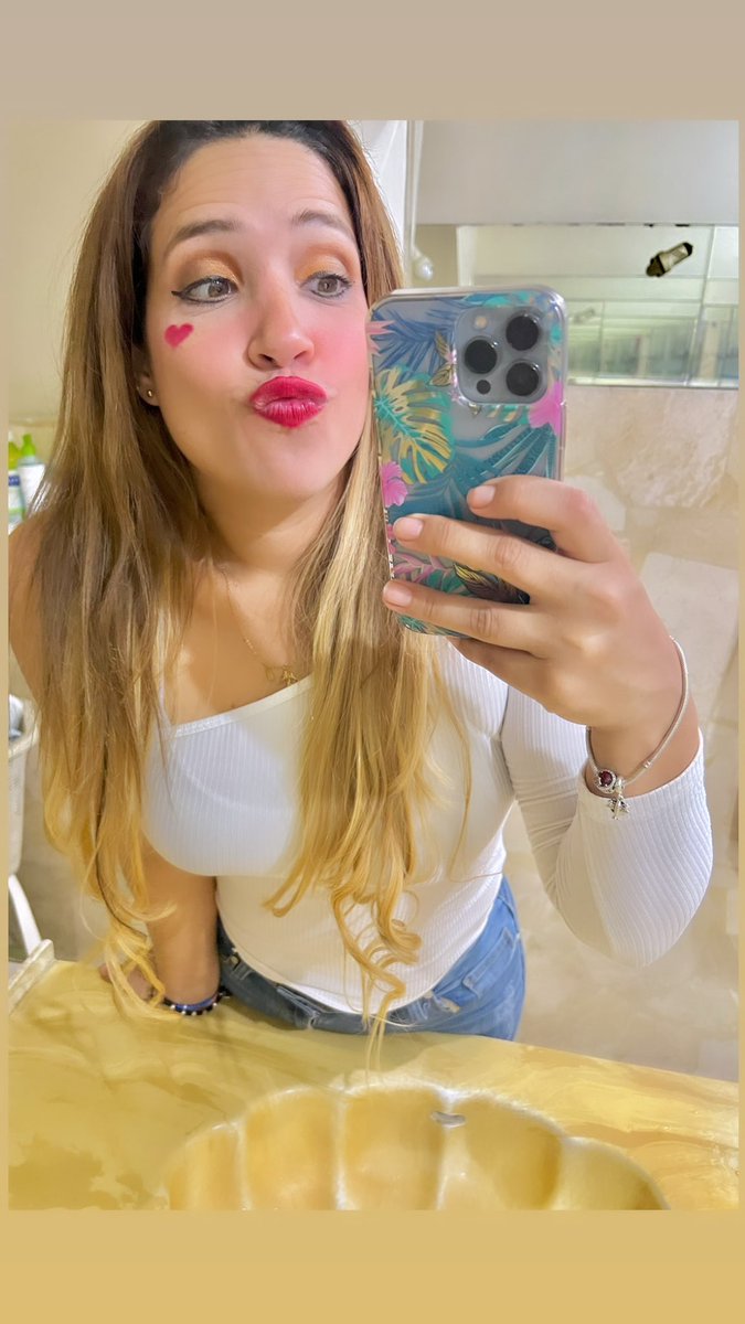 nikcy_flow's tweet photo. Un besito para mi sele! ✨🤍❤️⚽️🇵🇪

#segundotiempo #peruvsparaguay #eliminatorias2022 #perú #latina #yotun #yoshimaryotun #peru #perualmundial #qatar2022 #eliminatoriasmundialqatar2022 #latina #pilotgirl #streamer  #twtich #vamosperú #futbol #futbolgirl #lapadula https://t.co/Rrrp3q3DX6