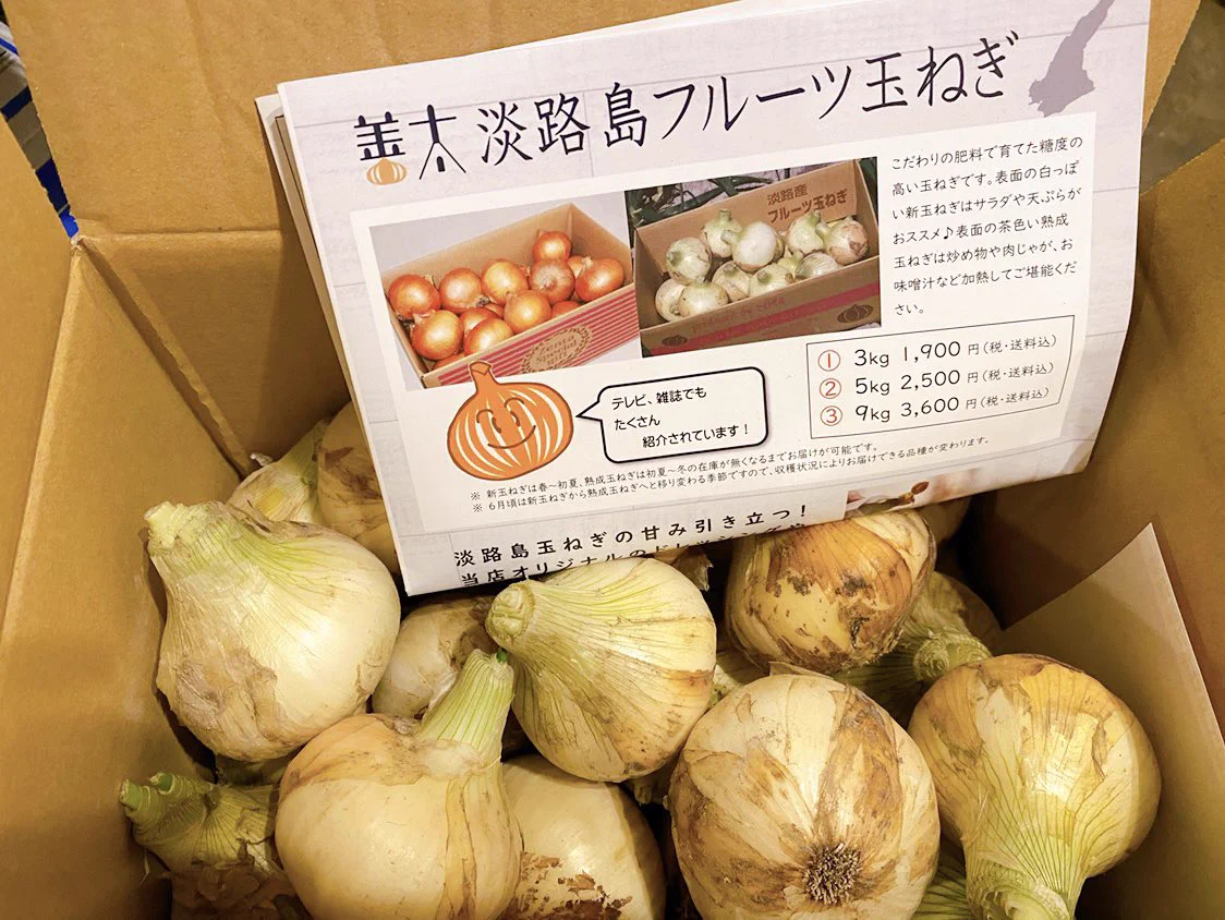 ちょうどふるさと納税で届いたから作ってみた！
とろけるチーズ常備してないのでチェダーで！朝からみじん切りする気力ないからざく切りで！
卵はさんであるのコメダのピザトーストみたいで嬉しい🧡  