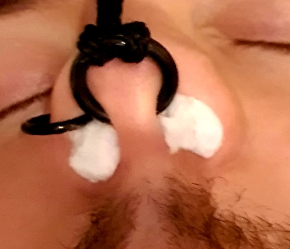 KinkiKid5's tweet photo. nostrils well stuffed 😈 https://t.co/ndVblSw0rL