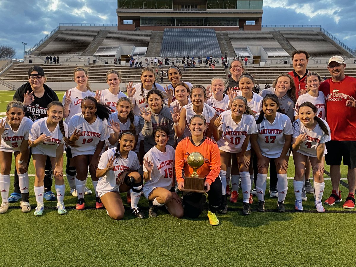 WFHS_LCS's tweet image. Your Area Champions❤️🖤LCS with a 1-0 winning vs @LegacyWSoccer. Great game between both teams.