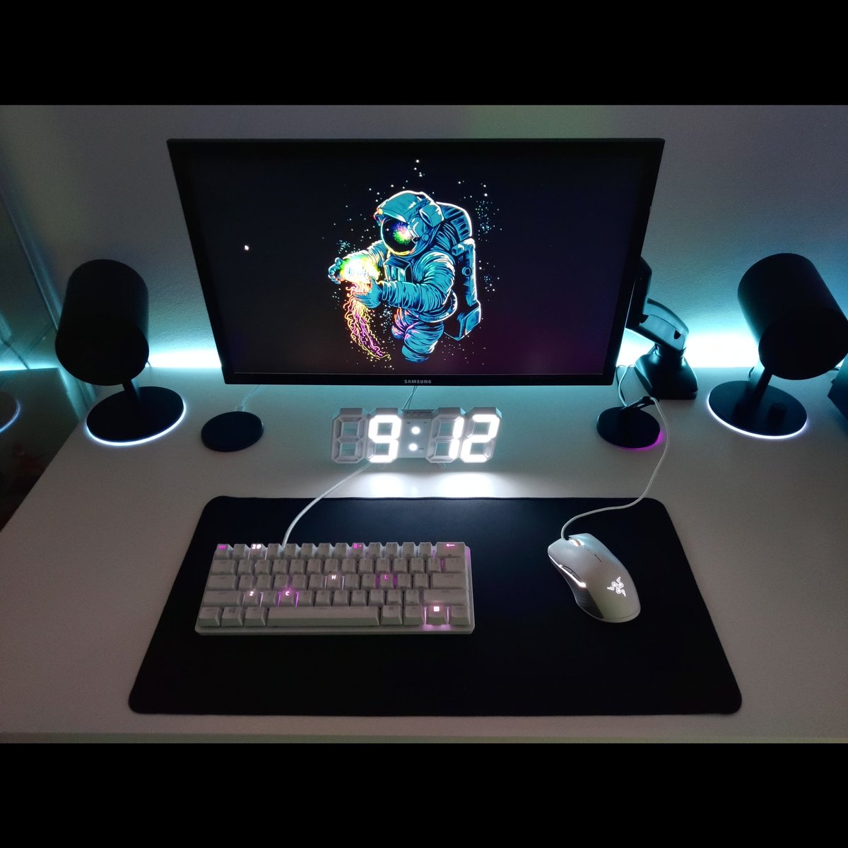 SykoTaha's tweet photo. @TeamRazer #teamrazer https://t.co/GkZcCgM7iX