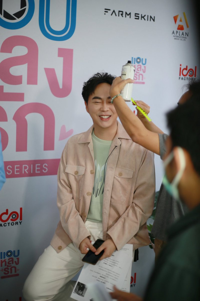RockyChung2's tweet photo. น่ารักครับหนุ่มๆ รอดูรายการนะครับ 😊

#billyseng #แอบหลงรักเด��ะซีรีส์ #rockychung #钟慕岳 #ร็อคกี้จง #บิลลี่เซ้ง #scoytheseries #泰国勤报局 #thailandcoming https://t.co/aGqXKYimm6