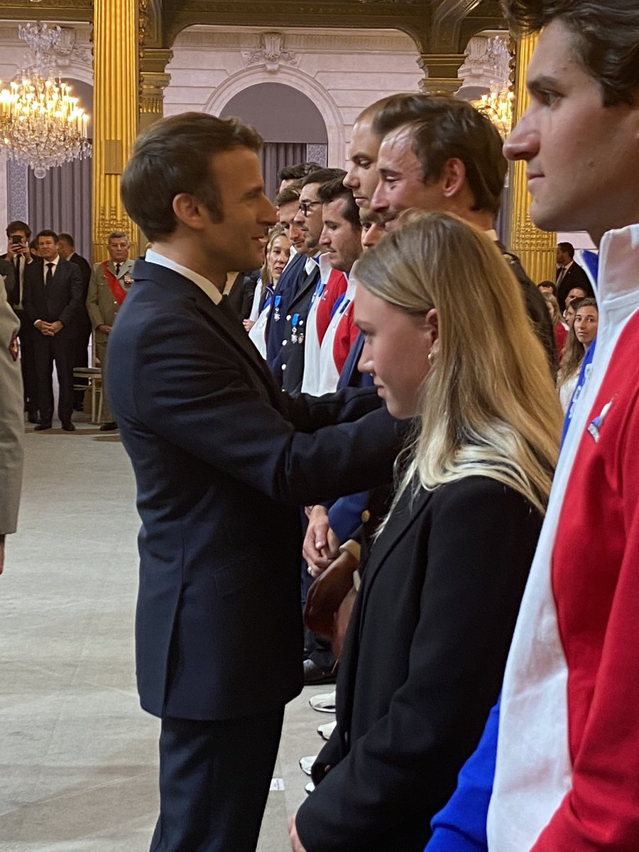 AnneGrevy's tweet image. #Elysee #FFS #JO célébrations des athlètes