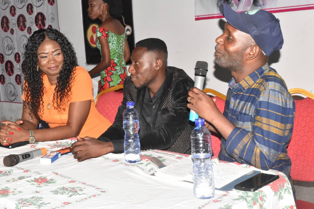 AimKazika's tweet photo. Agenda des Jeunes, une activité organisée par #TrustGroup/ASBL dans laquelle, nous avons pris part au côté de l'honorable #ChristelleVuanga, @LisetteMukom pour clôturer le mois de la femme. https://t.co/qB7qE9xgHv