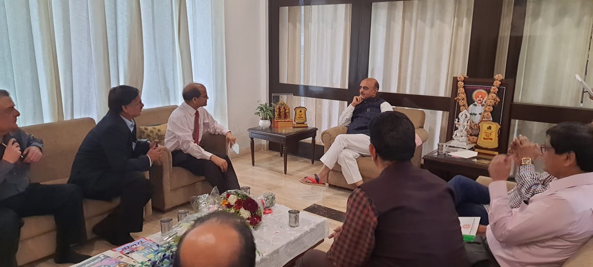 IARPMA1's tweet photo. Delegation of India’s Paper Industry (IPMA, IARPMA, INMA) led by Mr A S Mehta, and Mr Pramod Agarwal, met Dr Bhagwat Karad, Union Minister of State for Finance, and briefed him on issues of concern. https://t.co/flhMhDhrOG