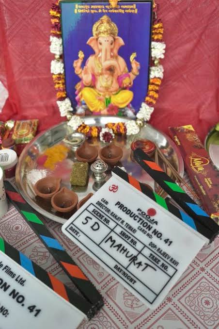 Manohar7Vishnoi's tweet photo. Wait for a Good Title 💥❤️❤️

#AkshayKumar𓃵  about #productionNo41 - title is not Confirmed some Media people make Mission mangal to Mission Cendrella yas it's coming on Hotstar 

So Akkian please call Akki's upcoming untitled movie or #ProductionNo41 only https://t.co/FBhmFdDflj