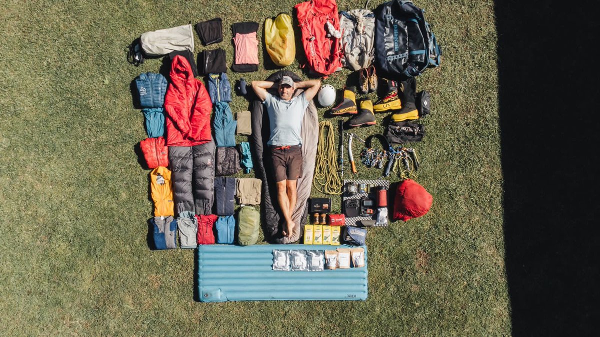 Todo listo para volver a Nepal! Arranca una nueva experiencia guiando en el Everest con #CTSS Una alegría poder volver al Khumbu, un lugar único, a reencontrarme con grandes amigos.
Gracias <a href="/patagonia/">Patagonia</a>.arg por estar siempre presente 💪🏻 #Everest #Himalayas #montañas