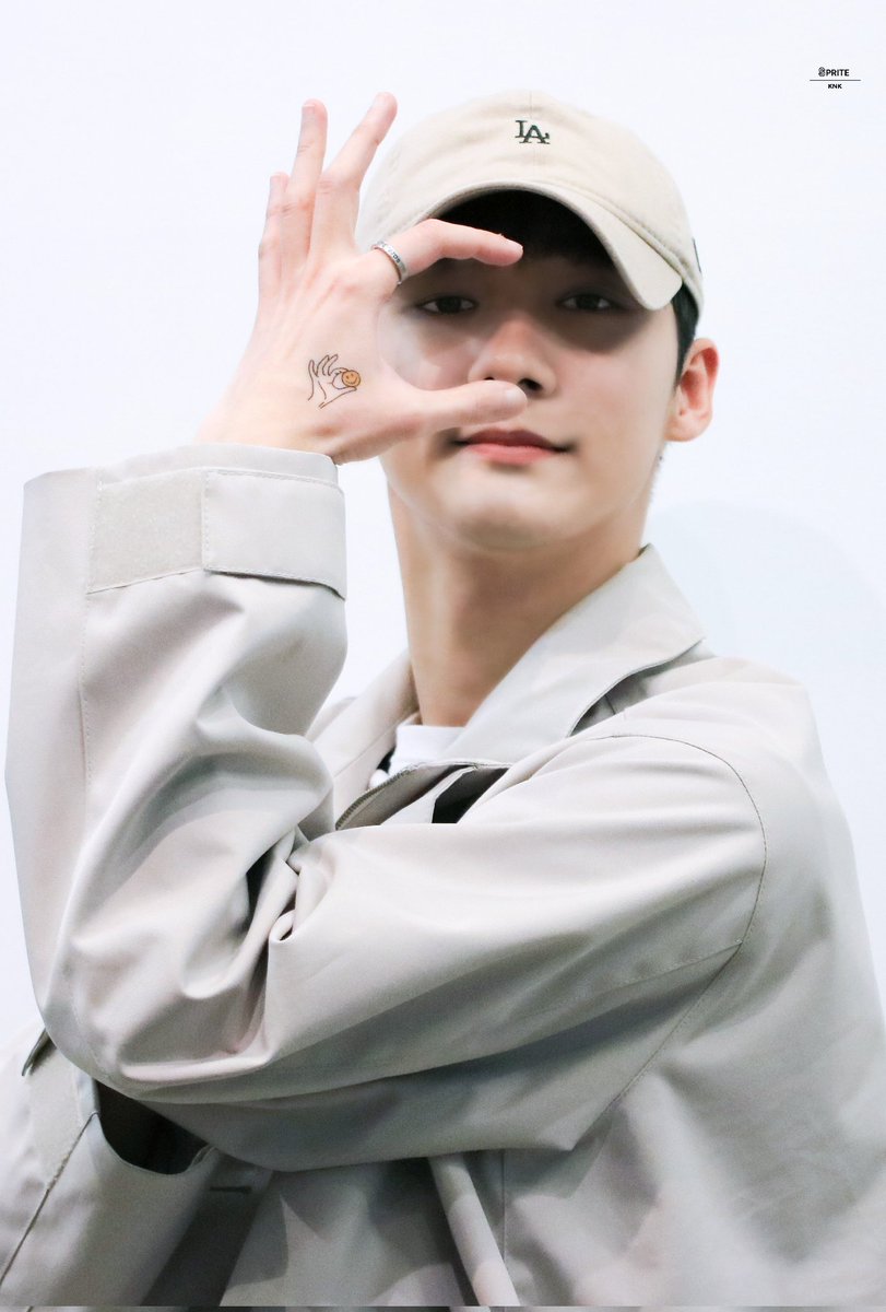 spriteknk0303's tweet photo. 220321 KNK PREMIUM LIVE in TOKYO 2022
#크나큰 #KNK #지훈 #김지훈 #JIHUN #ジフン #지훈짱짱 @KNKOfficial220 https://t.co/smPZZYglbX
