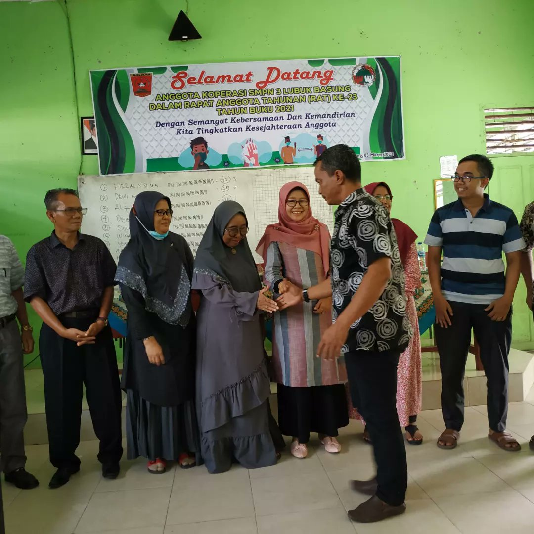 EvaRoza9's tweet photo. Late Post 
Pendampingan RAT KPN SMP N 3 Lubuk Basung
Tgl 03 Maret 2022

@PENYULUH_COOP
@KemenkopUKM 
#penyuluhkoperasi 
#ppklkemenkopukmri
#ppklindonesia 
#ppklsumaterabarat 
#ppklkabupatenagam 
#KoperasiKeren 
#depcoop https://t.co/1K0TrAyYib