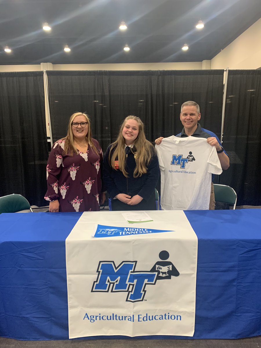 SHS_FFA's tweet photo. Senior Kila Leverett signed with MTSU to #TeachAg 
#OnlyOneSHS @SmyrnaBulldog @SHS_CTE @RuCoCTE https://t.co/0FKOPVeoRp