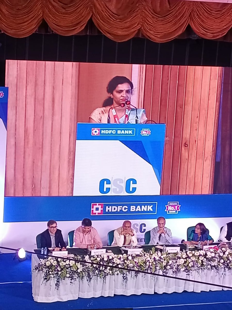 kiransn8's tweet photo. VLE MEET at New Delhi Organized By HDFC &amp; CSC https://t.co/14X1LLxC18