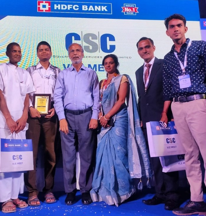 kiransn8's tweet photo. VLE MEET at New Delhi Organized By HDFC &amp; CSC https://t.co/14X1LLxC18