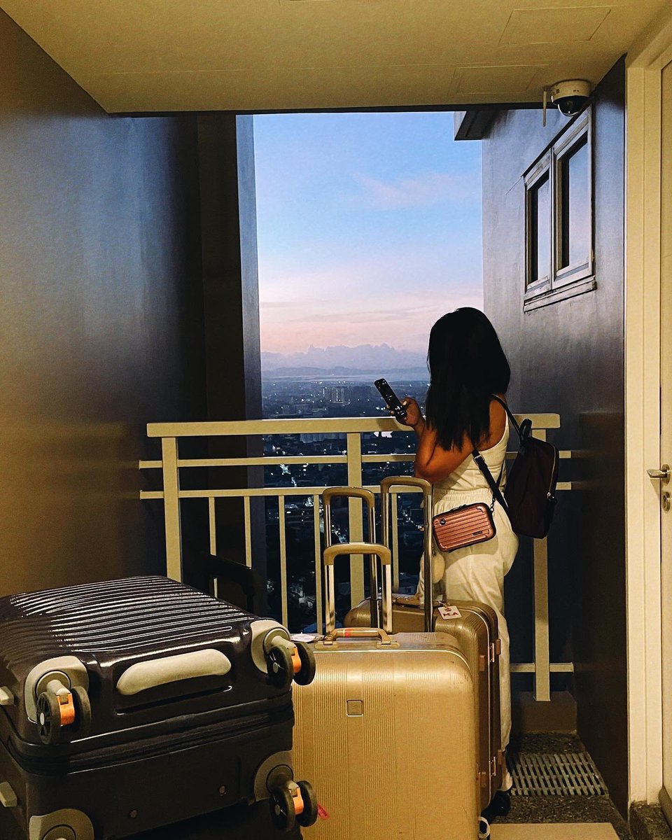 hourly morissette • dave lamar tweet media