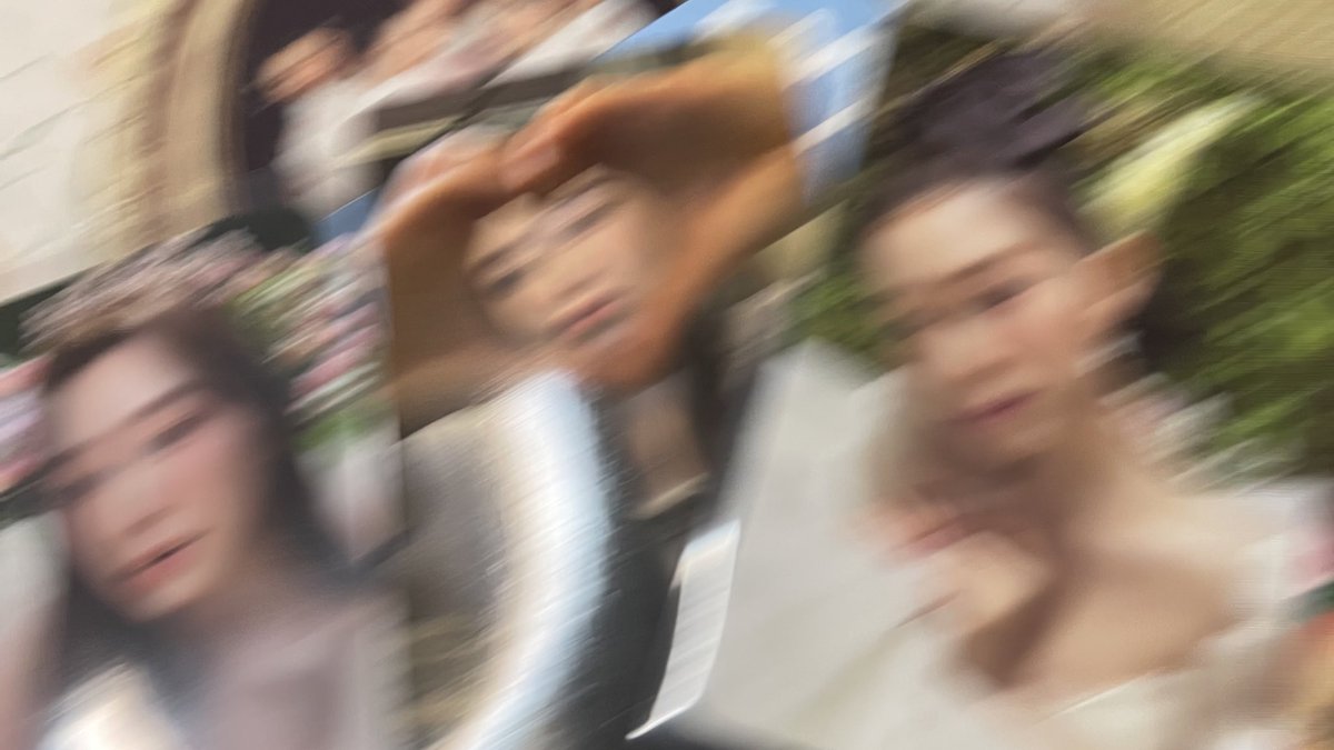 yunaenae's tweet photo. IRENE UWING UWI?! grabe ano to mommy may favoritism ka??? https://t.co/v8UEsyebLc