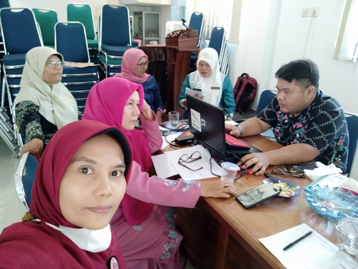 EvaRoza9's tweet photo. Late Post 
Pendampingan pengurusan Badan Hukum Kop. Sinar Pemberdayaan Mandiri
Tgl 11 Maret 2022

@PENYULUH_COOP
@KemenkopUKM 
#penyuluhkoperasi 
#ppklkemenkopukmri
#ppklindonesia 
#ppklsumaterabarat 
#ppklkabupatenagam 
#KoperasiKeren 
#depcoop https://t.co/KlaJC8neBN