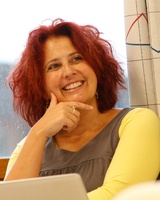 CILSJournal's tweet photo. Ana's research program is located within the field of sociolinguistics and has a transdisciplinary focus. Her research covers a wide range of topics: Creole studies, historical sociolinguistics, sociolinguistic theory, language and migration, as well as mobile communication. https://t.co/AAs05kC47k