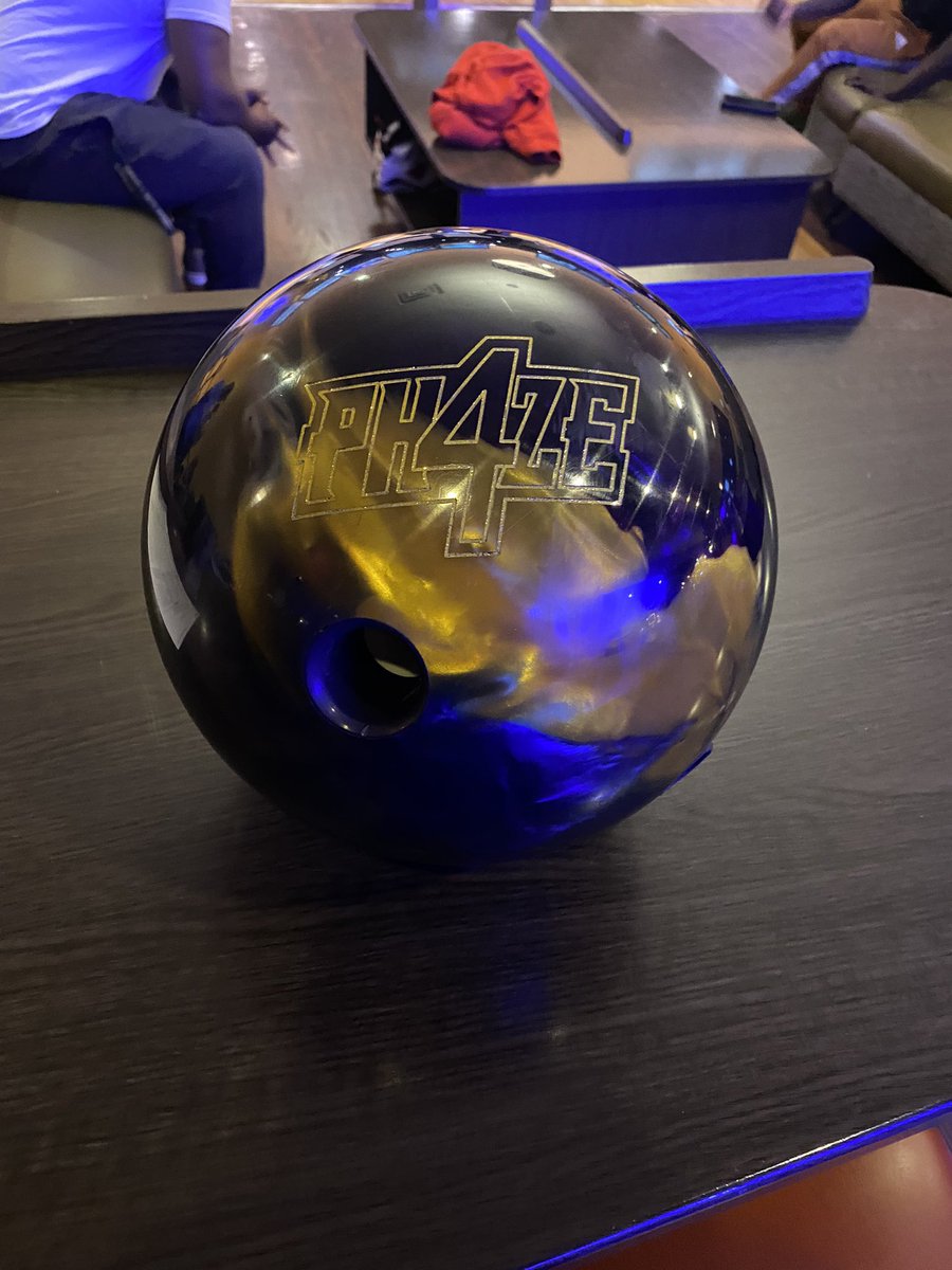 OoSoKutz's tweet photo. Newest bowling ball added to the collection 🎳 #Storm #Phaze4 https://t.co/mt75rh5KO5