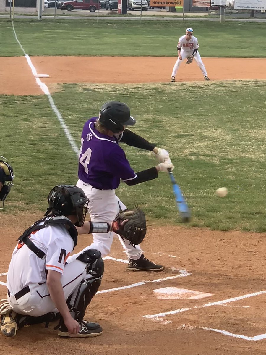 EASTENSPREG's tweet photo. Sevier County baseball battled past Motown East 11-3 thanks to Christian Hoffman grand slam sevier pics Corbin Overbay, Drew Mattox, Cam Hodges, Gavin Joslin @SGA_SCHSBears @CoachBbears @SevCoHSBaseball @prepxtra https://t.co/tpoQBOfsHV