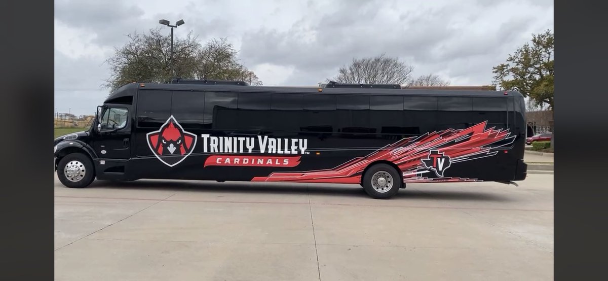 striker4295's tweet photo. Wow check out what TVCC did to one of their busses! Hope it’s for us heading to Daytona!! ☺️😊☺️😊 #Daytona #TVCC #Trinityvalleycheer https://t.co/dTuV8Jav95