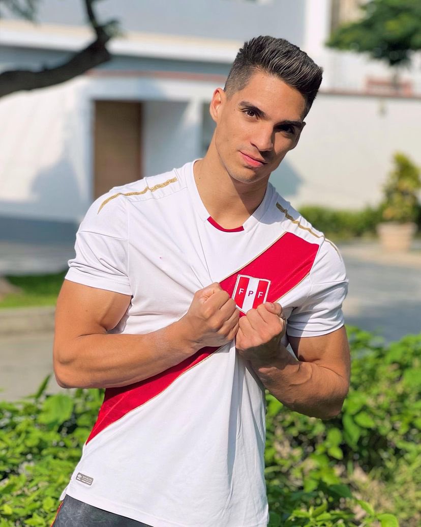 arianleonpradom's tweet photo. Ahora y siempre, arriba Perú! Si se puede!!🇵🇪

Quien más estuvo con nervios todo el partido 😱 
.
.
.
#peru #vamosperú #goodvibes #positivevibes #arribaperú https://t.co/bwvdtWt30P