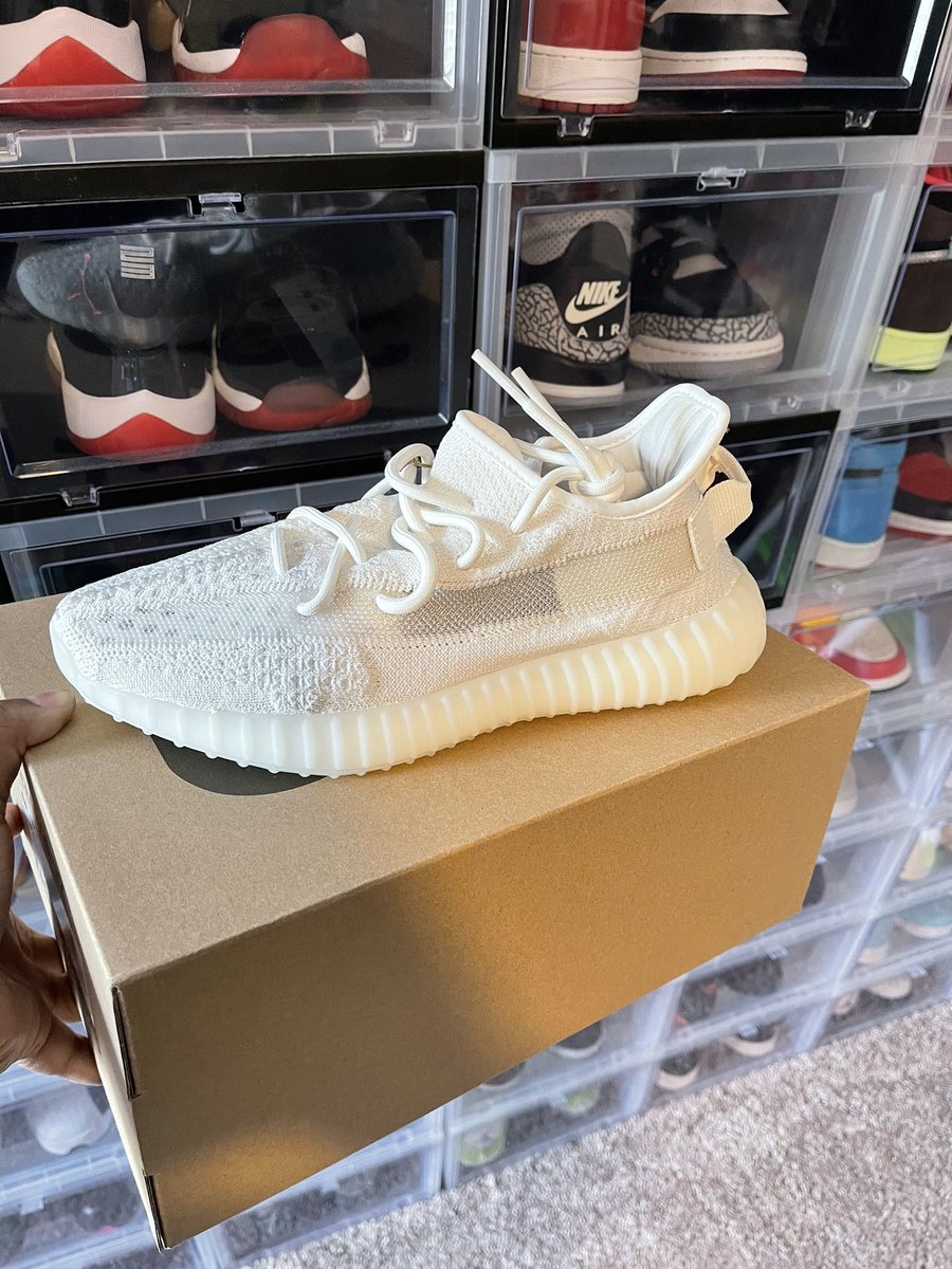 SneakHerHeadTD's tweet photo. Definitely #YeezySeason for me. I’m taking the whole month of April off lol. But wait, hold up I think one sneaker I must have drops in April 🤦🏾‍♀️😂 #SneakerChronicles #SneakerLife #SneakerHead #SneakAddict #ChicksWithKicks #SneakHerTD https://t.co/WBzddmSciD