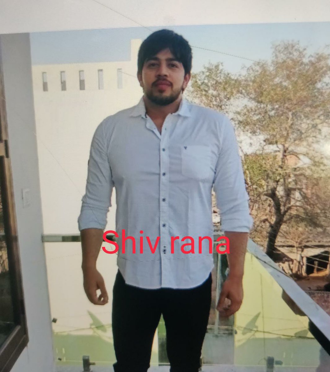 KeypadGuerilla's tweet photo. Four Swimming coaches gangraped a nurse in #Bengaluru.All four Rajat Suresh,Yogesh Kumar Dalal, Shivrana Tekchandra &amp; Dev Saroha has been arrested by @DCPNorthBCP. Rajat had befriended a girl on a dating app. And had taken her to his rented house. There all 4 accused raped her. https://t.co/YWHu015HIj